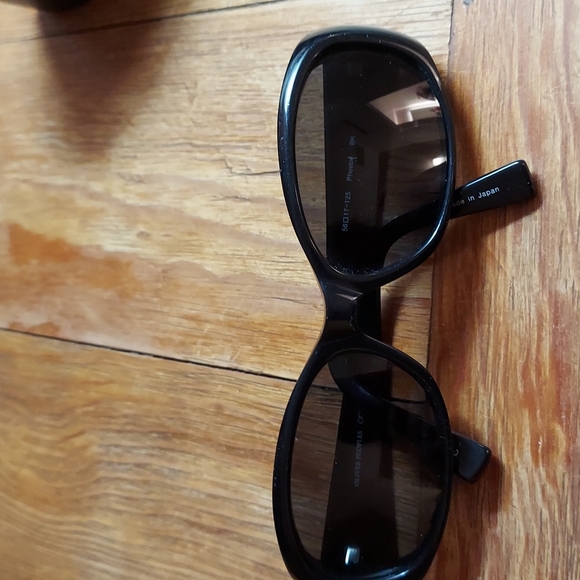 Oliver Peoples Glossy Black Sunglasses main image 8